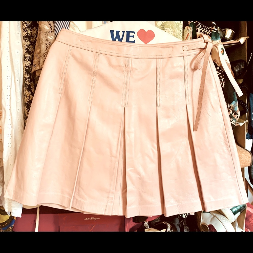 Leather pleated skirt